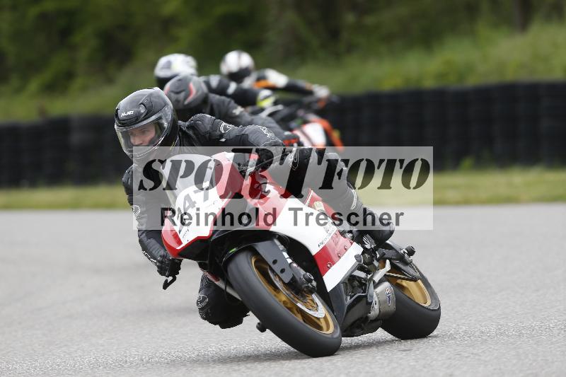 /Archiv-2025/08 20.04.2025 Speer Racing ADR/Gruppe gruen/247